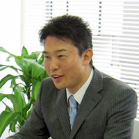 野村 義友